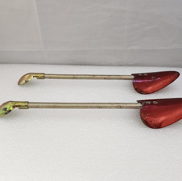 Vtg Pedor Women's Shoe Tree Form Stretcher Metal Red - Picture 2 of 13